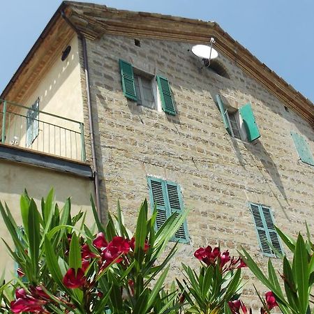 B&B Reillys Монтекаротто Экстерьер фото