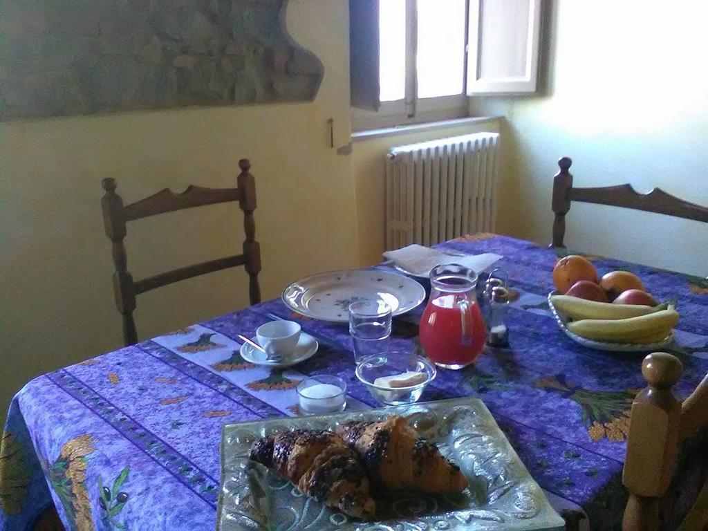 B&B Reillys Монтекаротто Экстерьер фото
